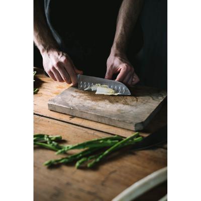 Santoku 1905 18cm  Kullenschliff Detail 6